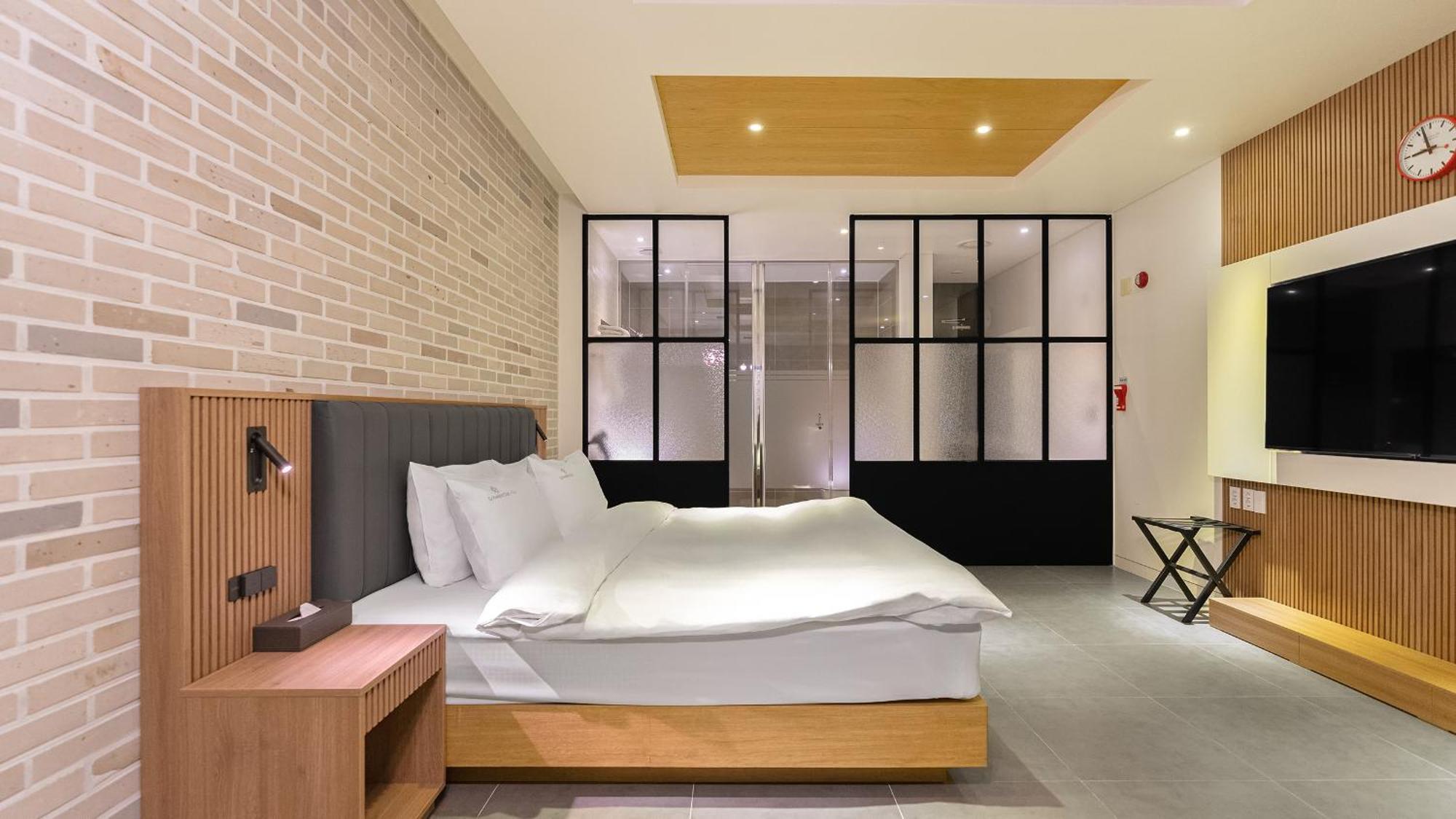 Hotel Schweizer Dorf Cheonan Exterior photo