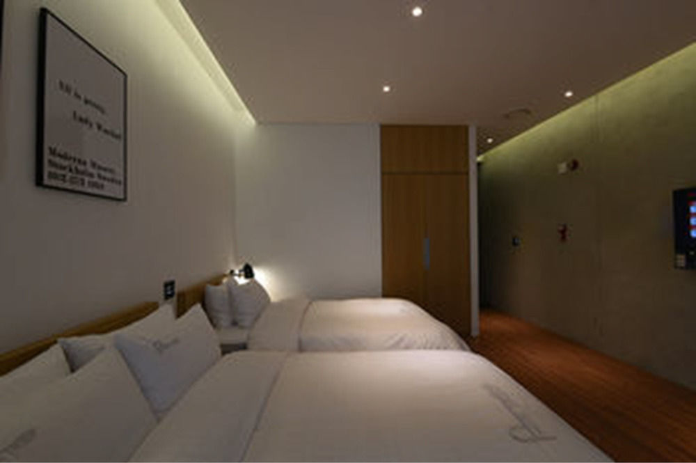 Hotel Schweizer Dorf Cheonan Exterior photo
